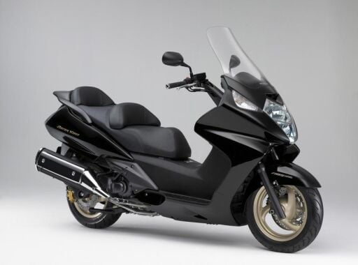 Honda SilverWing 600 Lastik